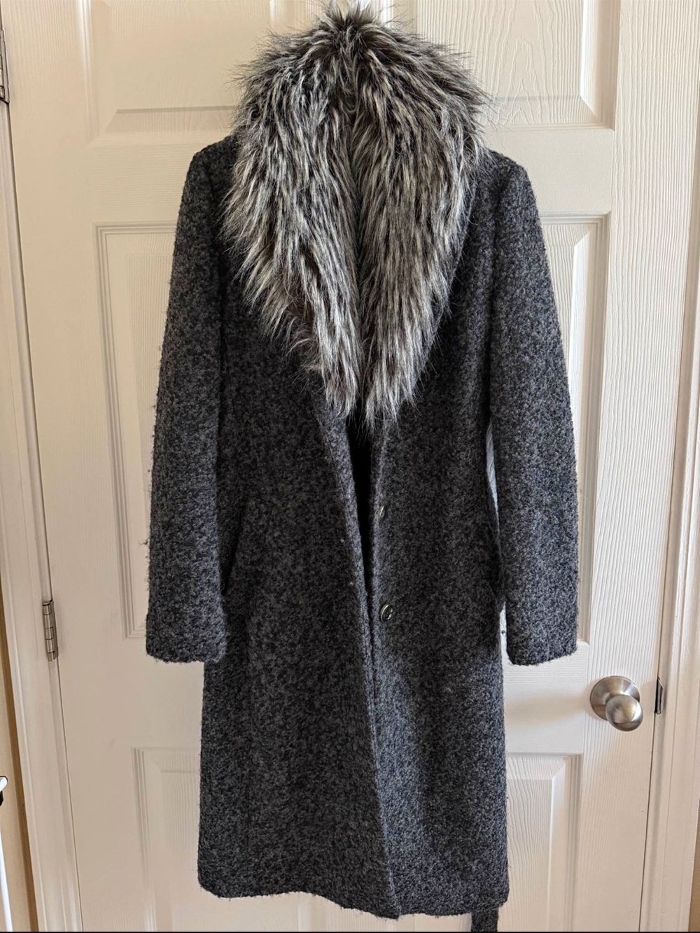 Ivanka Trump Women’s Winter Coat - Size 6